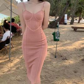 Tight buttocks suspender long skirt Yujie light and familiar style design sense niche knitted dress female summer French solid color