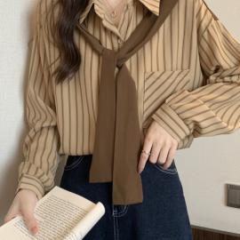 Striped fake two-piece long-sleeved shirt women's spring 2023 new chic French design sense niche shirt top