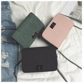 A generation of small bags 2023 trend new Korean style fashion chain small square bag lock buckle shoulder Messenger women's bag